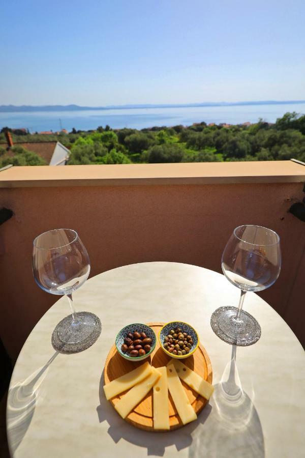Apartments Villa Marnii Kožino Buitenkant foto